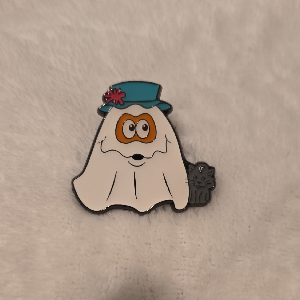 📌BUNDLES! 2 FOR $8 OR 3 FOR $10 McDonald's Halloween Nuggest Ghost Pin